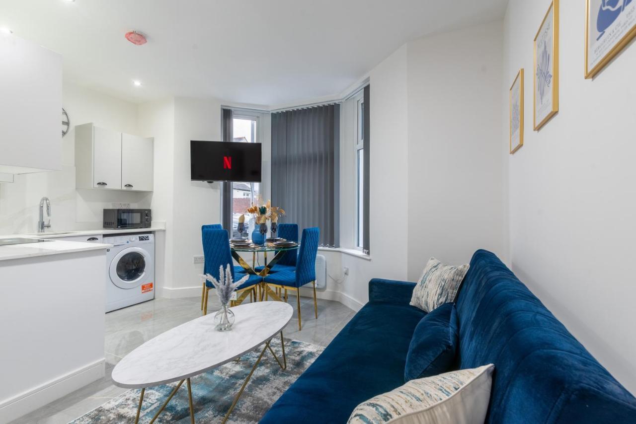 Cardiff Luxe Living Apartments Ngoại thất bức ảnh